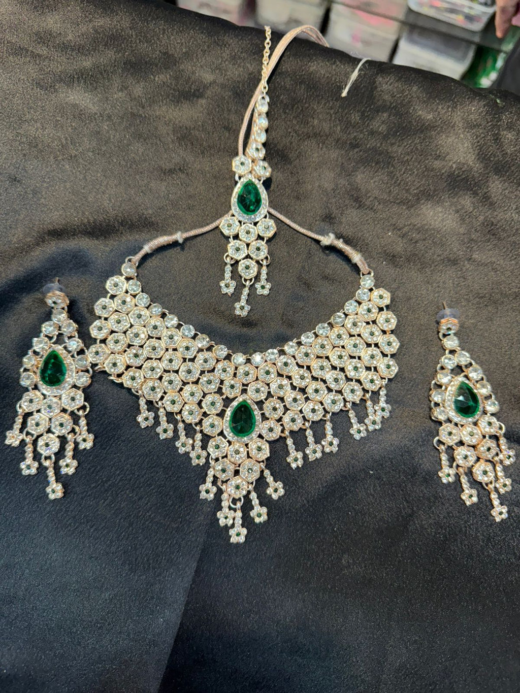 Rajwada Emerald Diamond Set