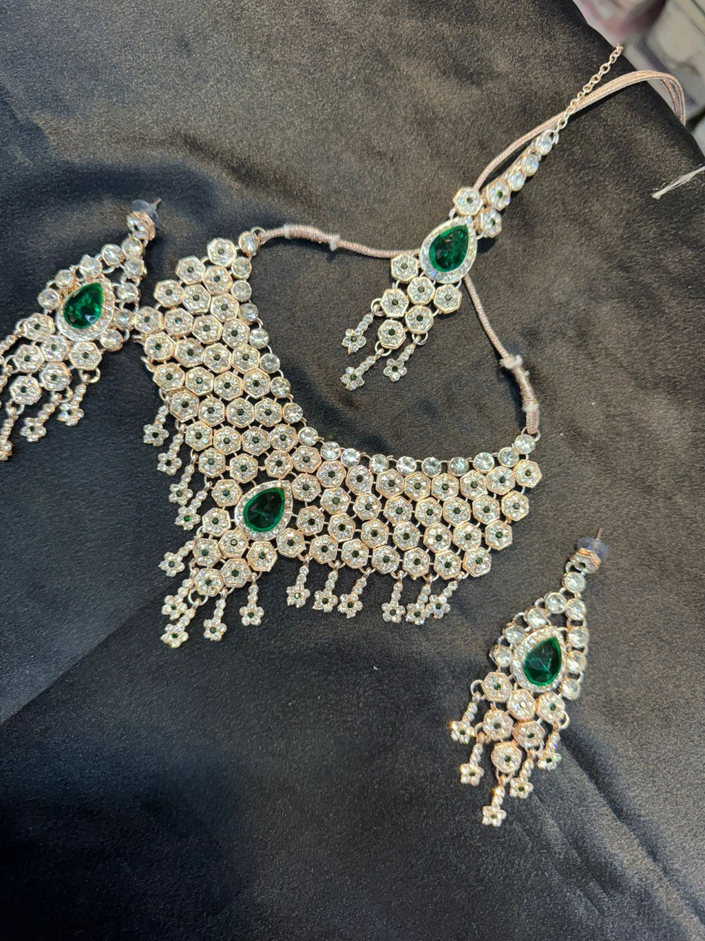 Rajwada Emerald Diamond Set